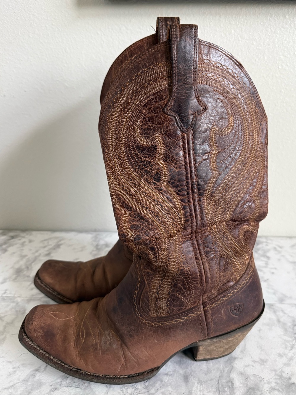 Ariat Brown Western Embroidered Leather Cowgirl Boots Sz 81/2B Sassy Brown